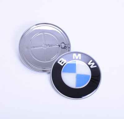 Эмблема "BMW" 82мм (капот)\пластик\2 пукли (Оригинал качество) Box "Автотовары" 63098629 фото