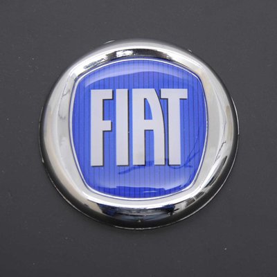 Эмблема "Fiat" Albea/Punto/Palio зад/пластик/скотч/синяя/D75 "Автотовары" 36112991 фото